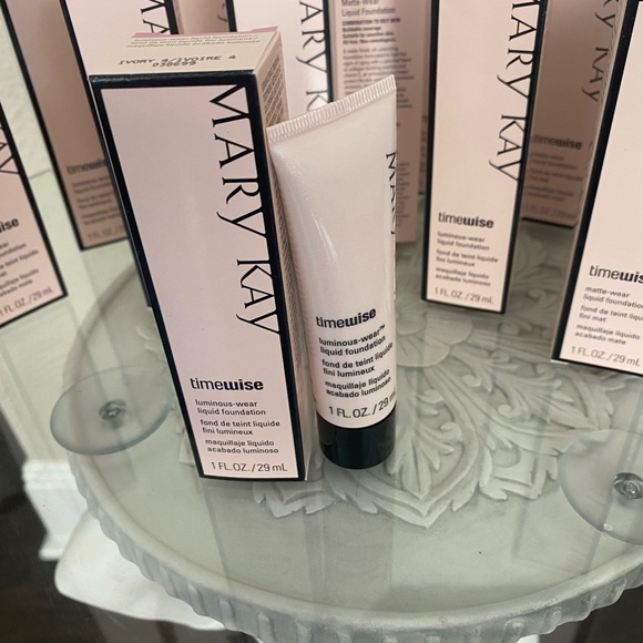 MARY KAY TIMEWISE FOUNDATION 1 Oz - Picture 3 of 7